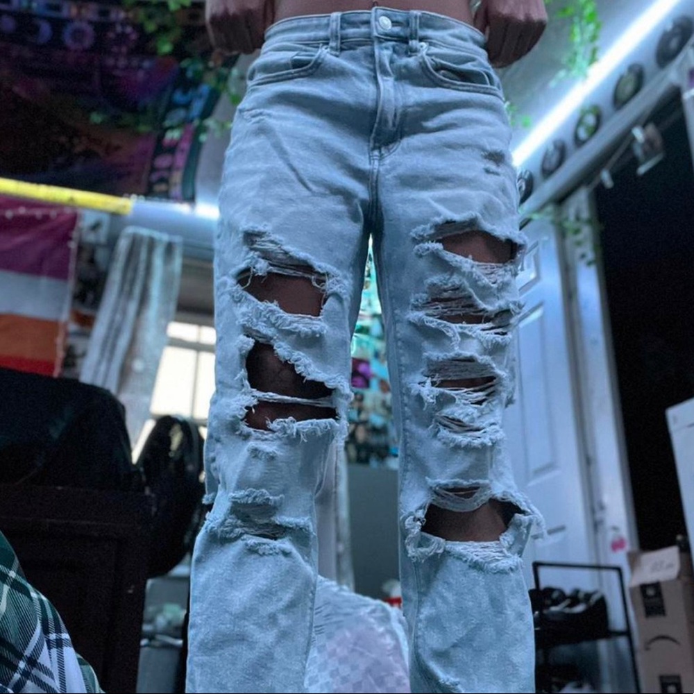 AE distressed light wash mom jeans